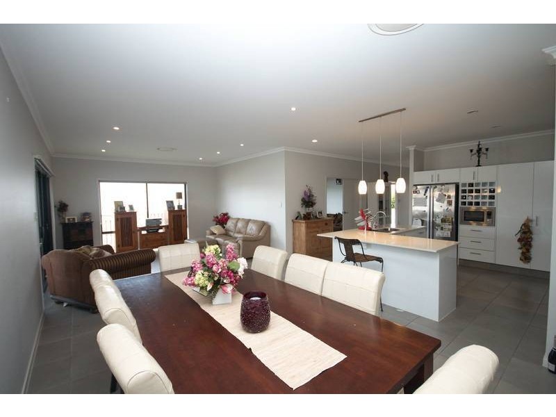 8 McDowall Court, Coomera QLD 4209