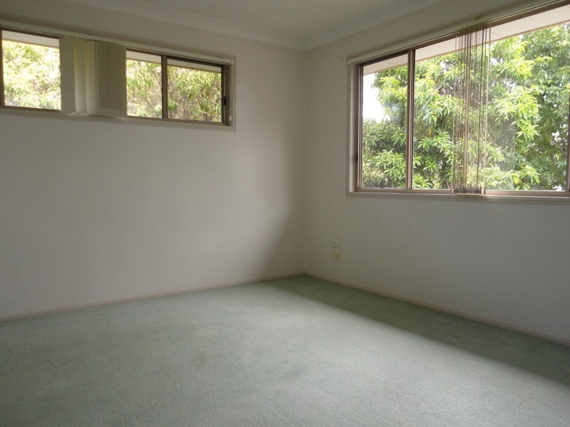 3/2 Koala Town Road, Upper Coomera QLD 4209