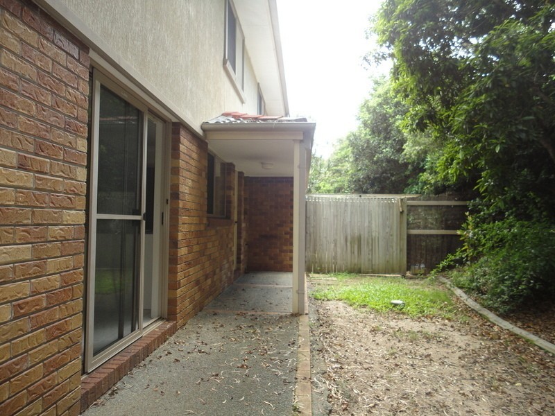 3/2 Koala Town Road, Upper Coomera QLD 4209