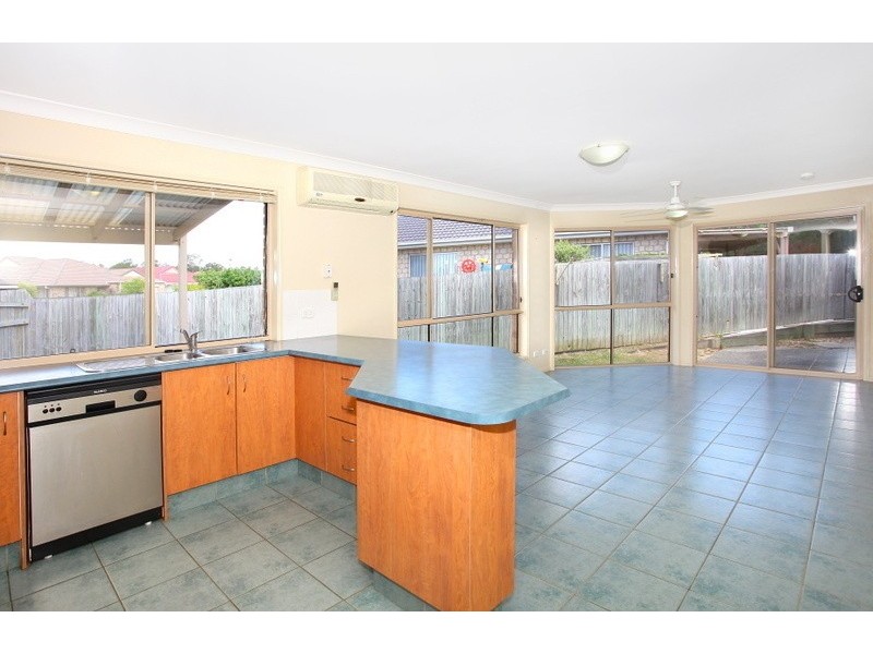 2/2 Bethany Place, Upper Coomera QLD 4209