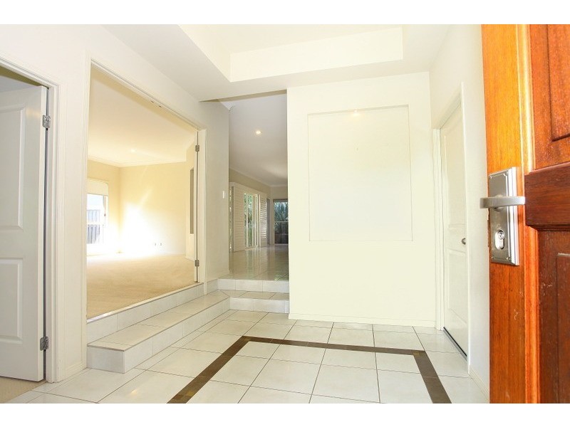 6 Picnic Creek Drive, Coomera QLD 4209