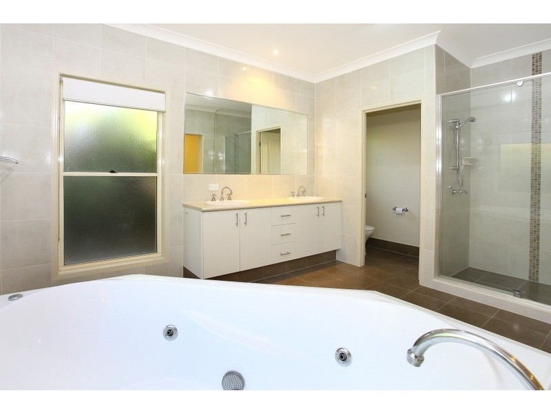 6 Picnic Creek Drive, Coomera QLD 4209