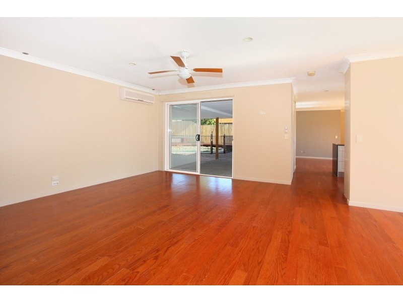 3 Laysan Crescent, Oxenford QLD 4210