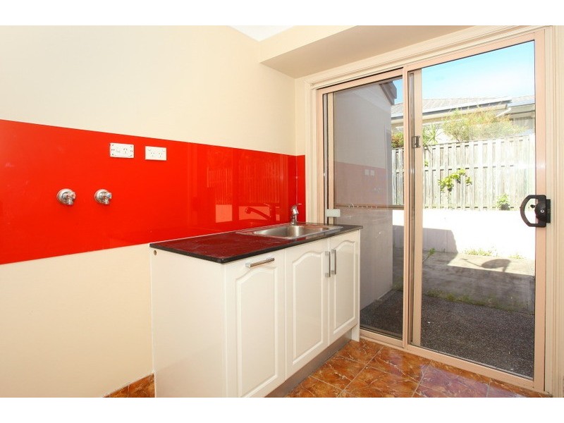 3 Laysan Crescent, Oxenford QLD 4210