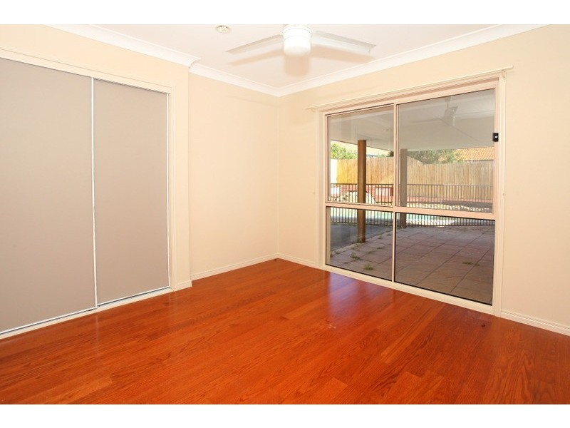 3 Laysan Crescent, Oxenford QLD 4210