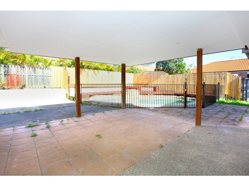 3 Laysan Crescent, Oxenford QLD 4210