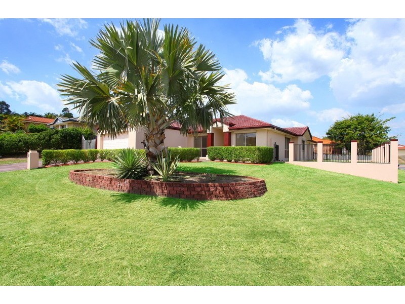 3 Laysan Crescent, Oxenford QLD 4210