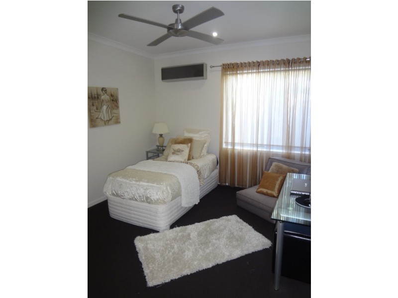 18 Hans Street, Upper Coomera QLD 4209