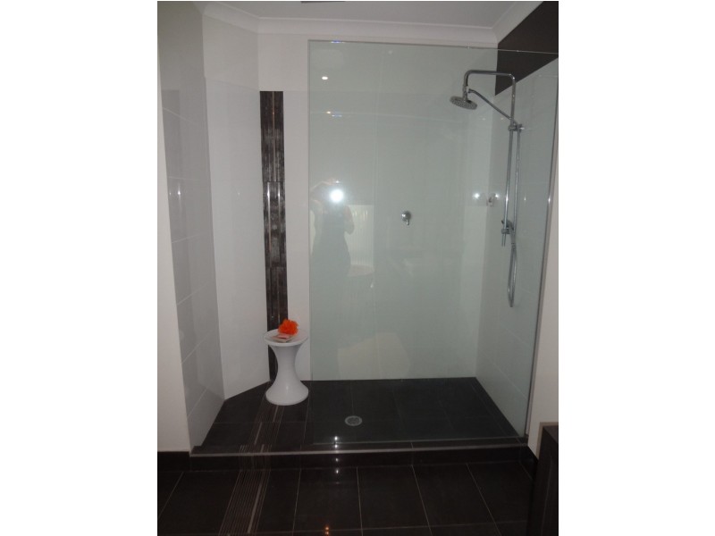 18 Hans Street, Upper Coomera QLD 4209