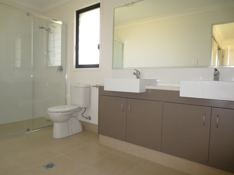 4 Oscar Close., Ormeau QLD 4208