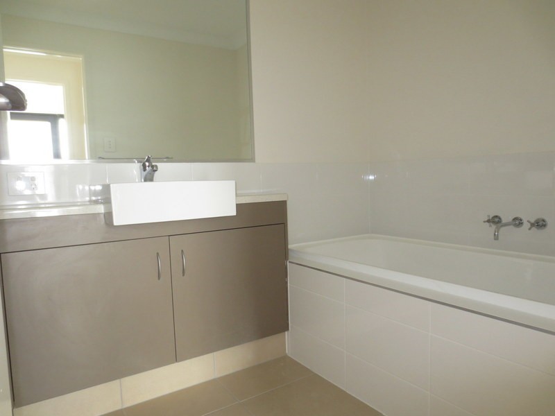 4 Oscar Close., Ormeau QLD 4208