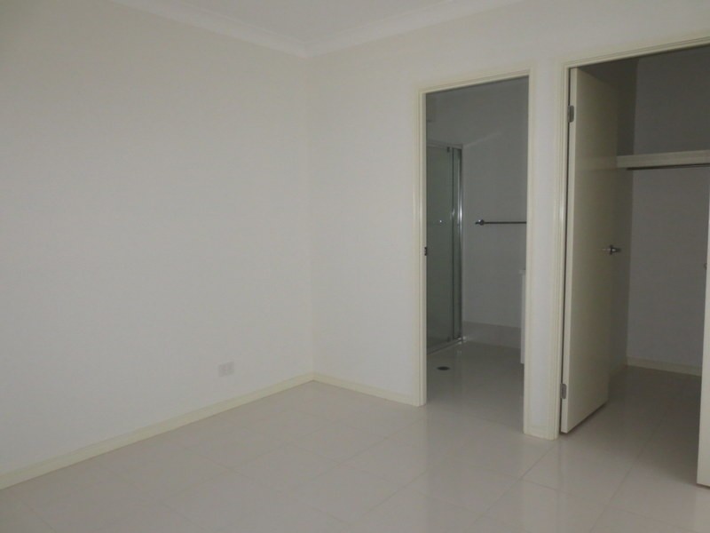 11 Isetta Court, Upper Coomera QLD 4209