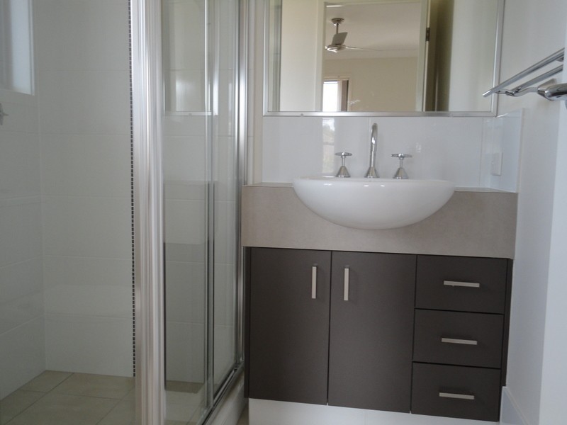 32 Edgeware road, Pimpama QLD 4209