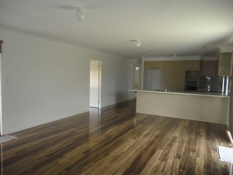 6 Merivale Avenue, Ormeau Hills QLD 4208