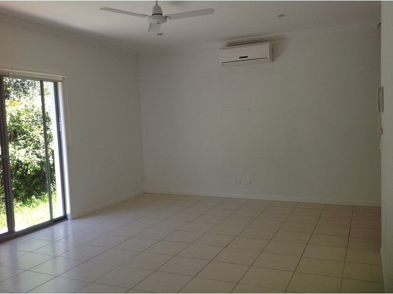 2/10 Careel Close, Helensvale QLD 4212