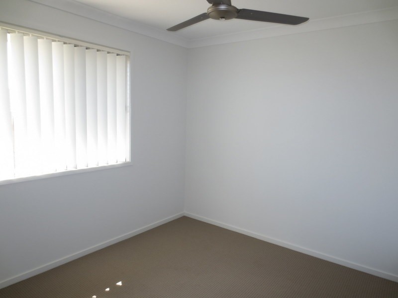 16 Charles Avenue, Pimpama QLD 4209