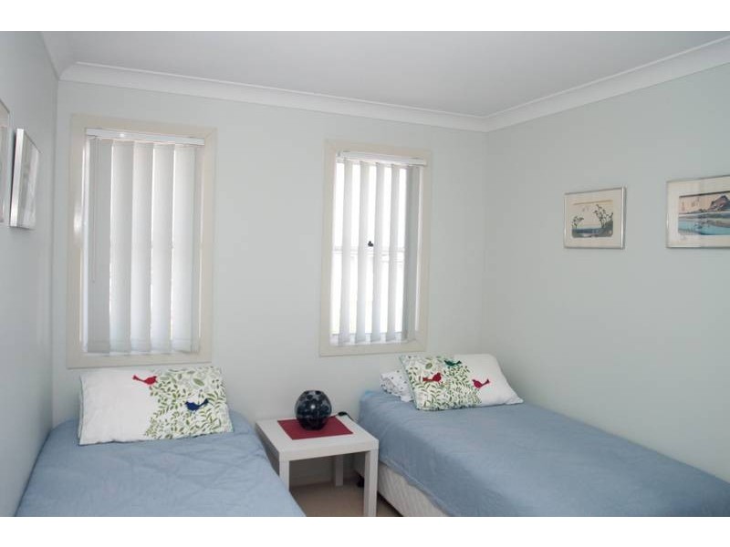 2/10 Bailer Street, Coomera QLD 4209