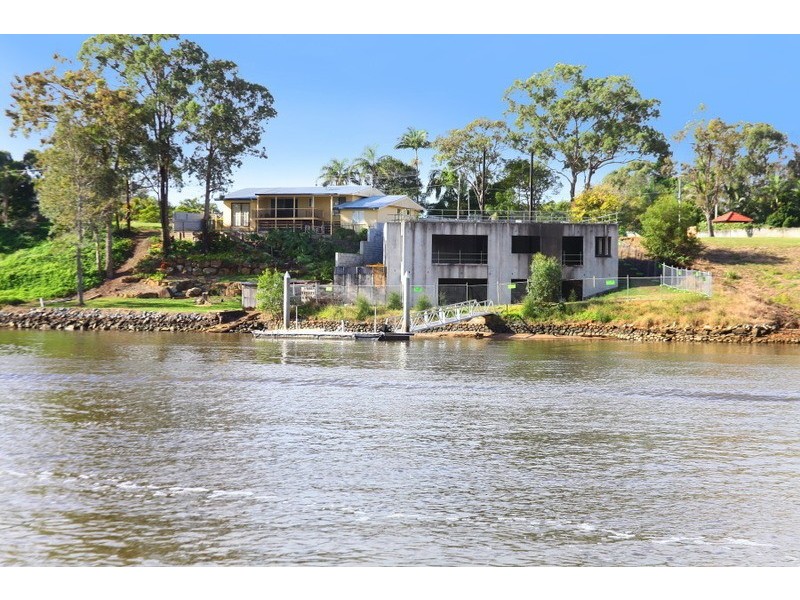 28 Chindrina Street, Hope Island QLD 4212