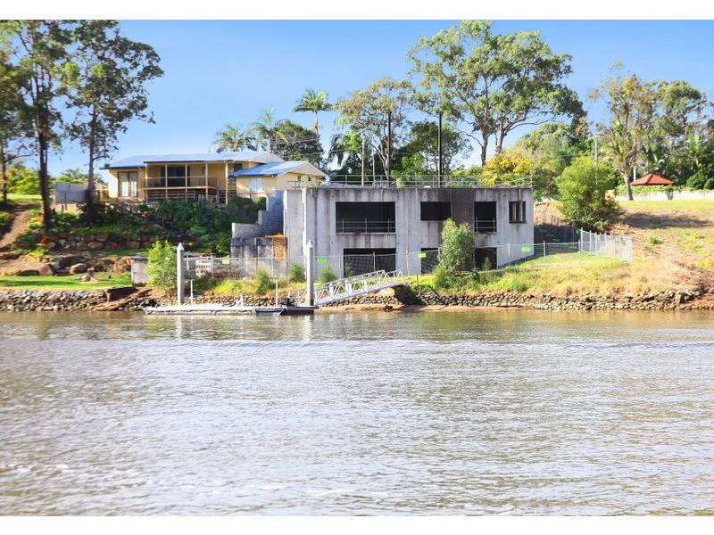 28 Chindrina Street, Hope Island QLD 4212