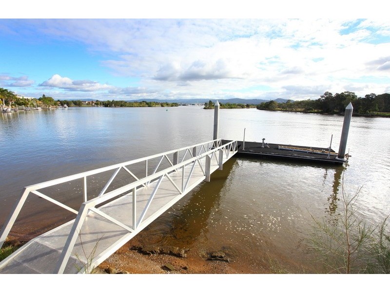 28 Chindrina Street, Hope Island QLD 4212