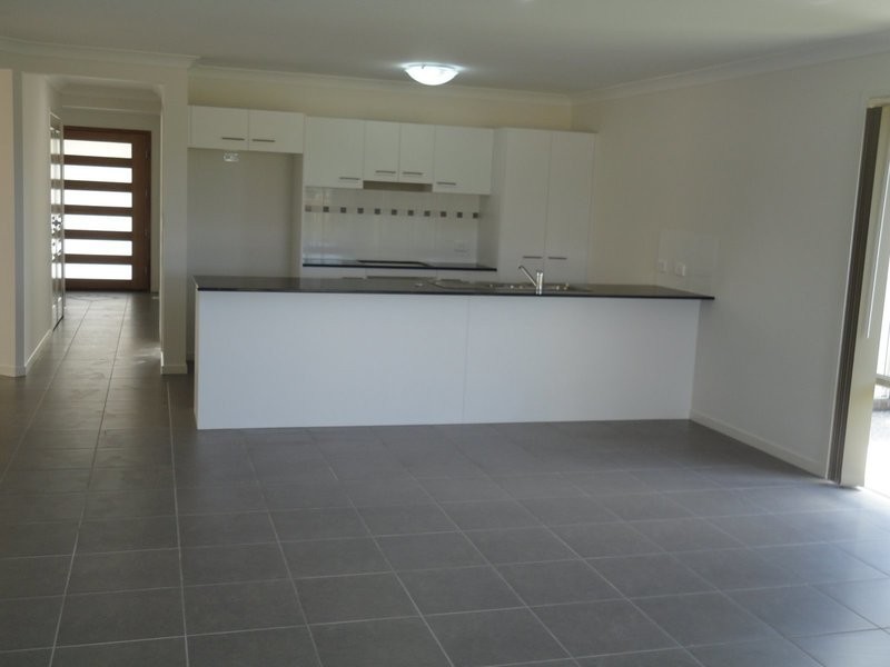 23 Pyrite street, Pimpama QLD 4209