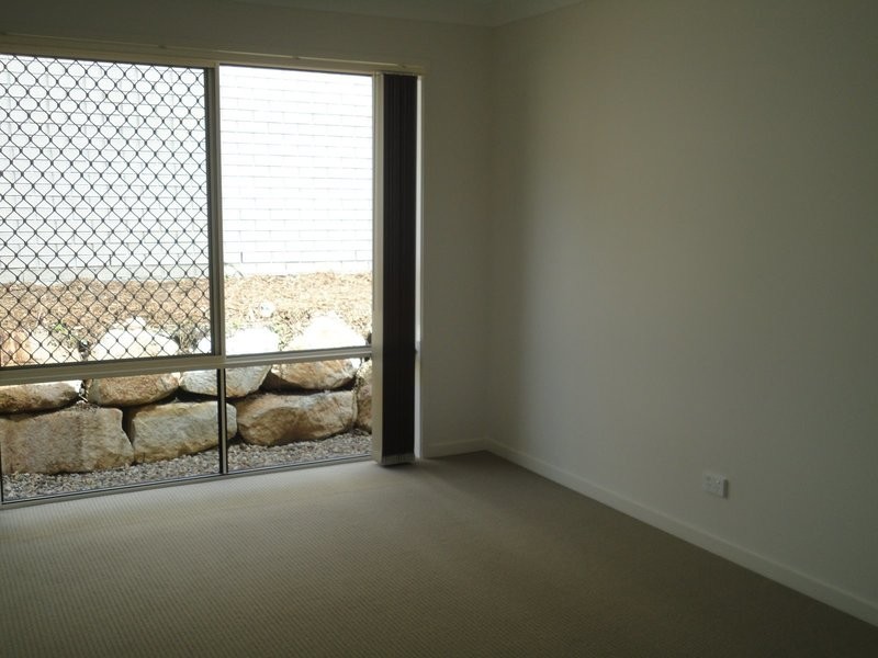 23 Pyrite street, Pimpama QLD 4209