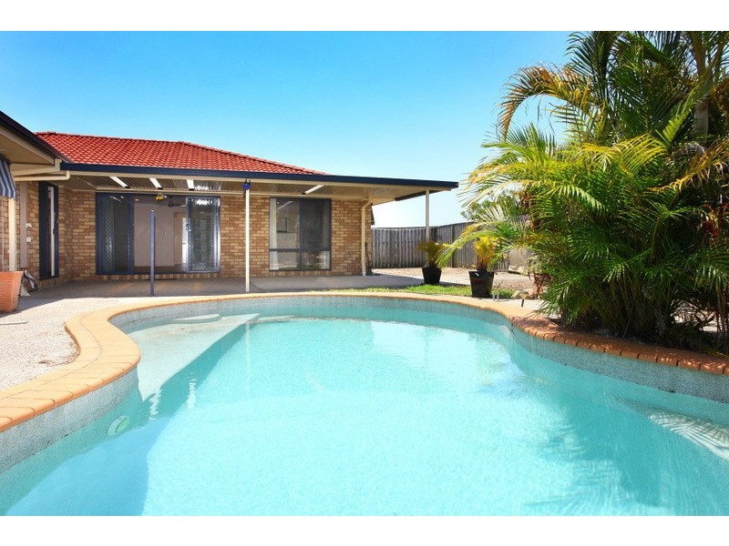 2 Govett Street, Pacific Pines QLD 4211