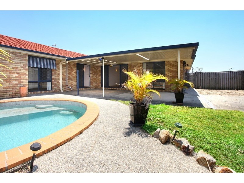 2 Govett Street, Pacific Pines QLD 4211