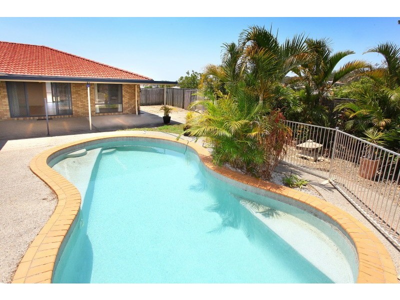 2 Govett Street, Pacific Pines QLD 4211