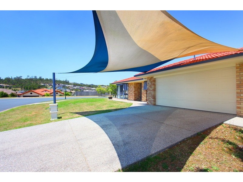 2 Govett Street, Pacific Pines QLD 4211