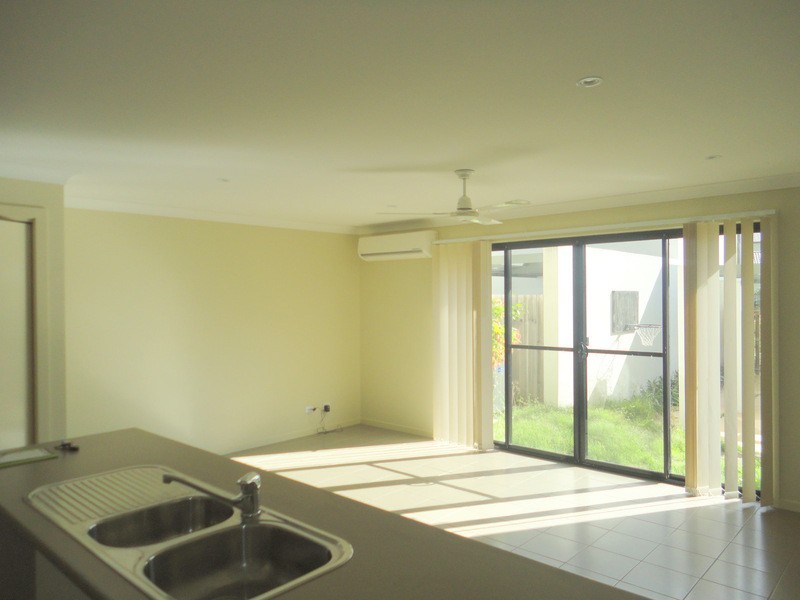 5/23 Park Esplanade, Coomera QLD 4209