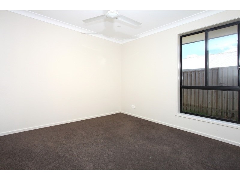 5 Riverbreeze Crescent, Upper Coomera QLD 4209