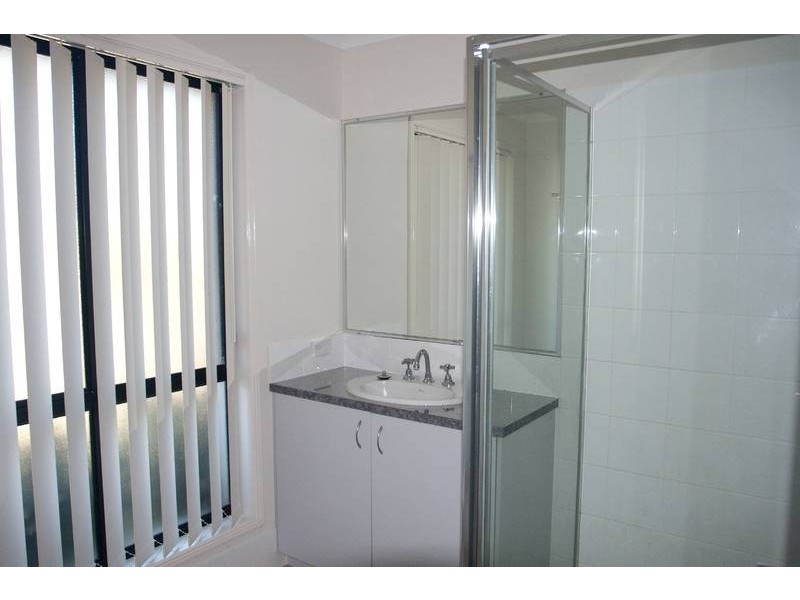 24 Shawnee Crescent, Pimpama QLD 4209