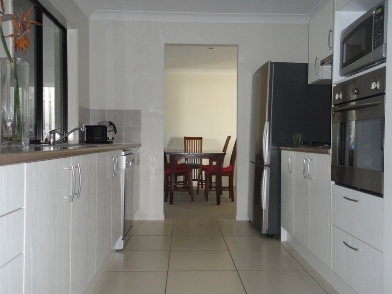 33 Candlebark Circuit, Upper Coomera QLD 4209