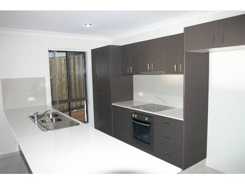 13 Wildflower Circuit, Upper Coomera QLD 4209