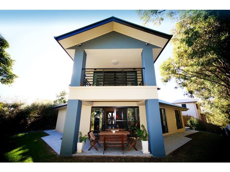 1 Village High Crescent, Coomera QLD 4209