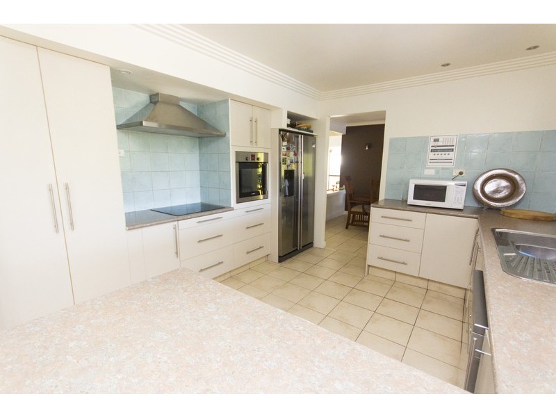 13  Bartlett  Avenue, Nerang QLD 4211