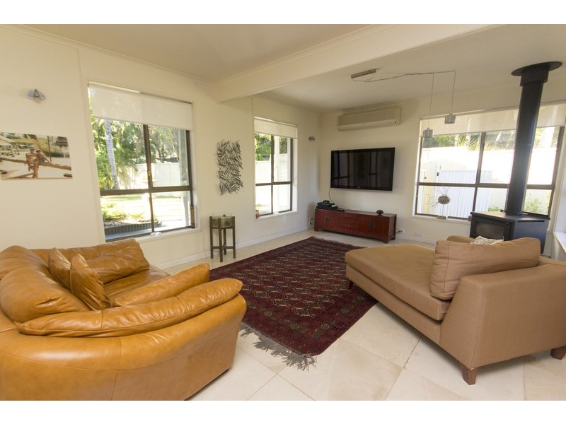 13  Bartlett  Avenue, Nerang QLD 4211