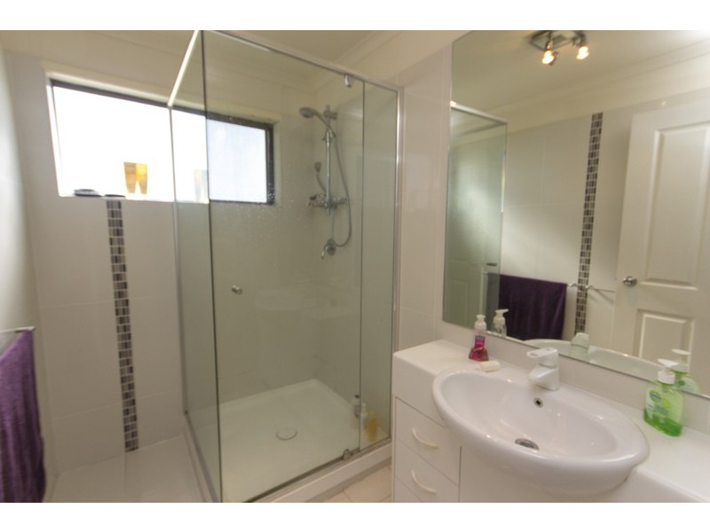 13  Bartlett  Avenue, Nerang QLD 4211