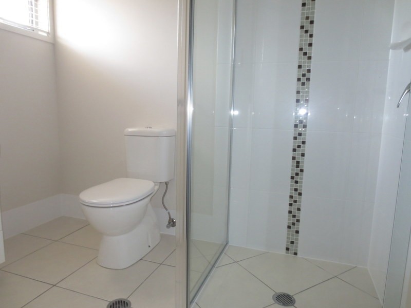 1/5 Copper Parade, Pimpama QLD 4209