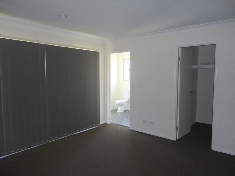 27 Cumulus Circuit, Coomera QLD 4209
