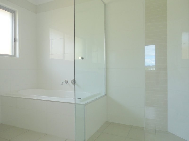 10 Conjola  Crescent, Upper Coomera QLD 4209