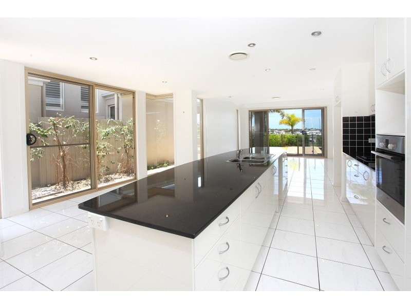 8 Brindabella Close, Coomera Waters QLD 4209