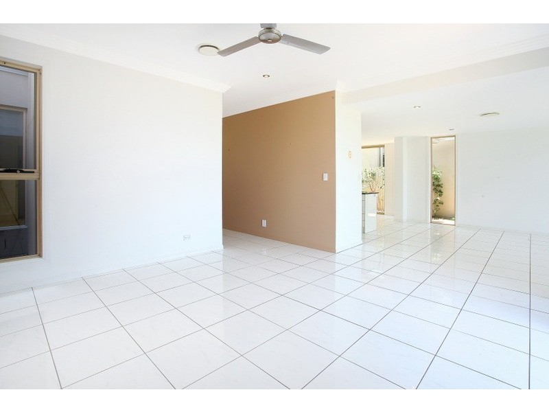 8 Brindabella Close, Coomera Waters QLD 4209