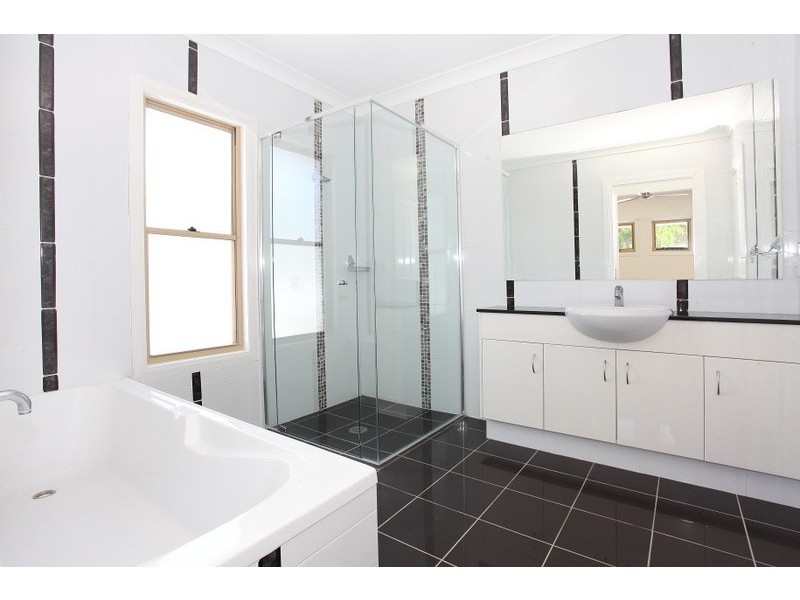 8 Brindabella Close, Coomera Waters QLD 4209