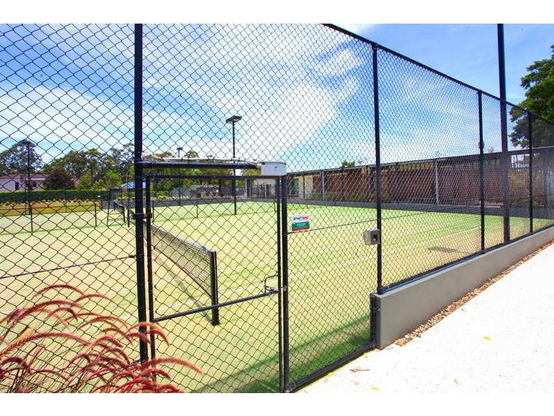 8 Brindabella Close, Coomera Waters QLD 4209