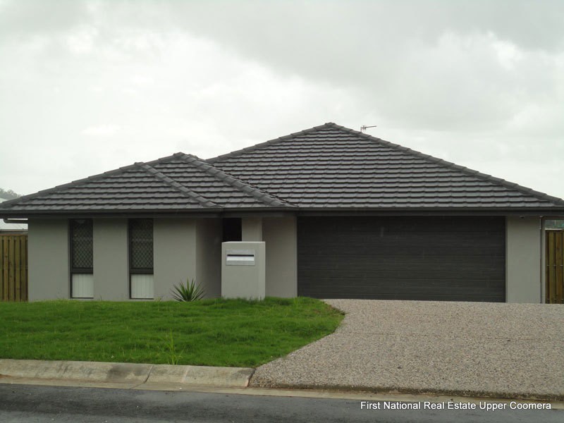 8 Sabina Street, Upper Coomera QLD 4209