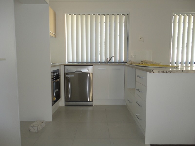 37 Winchester Crescent, Pimpama QLD 4209