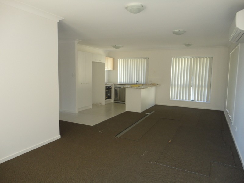 37 Winchester Crescent, Pimpama QLD 4209