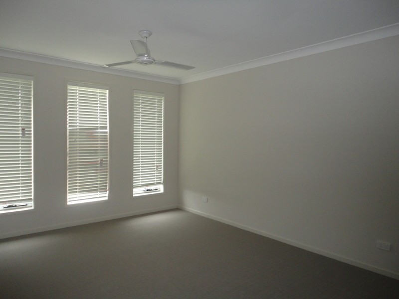 7 Olivia Close, Coomera QLD 4209